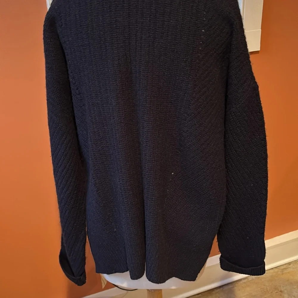 360 Cashmere Sweater - Picture 3 of 6